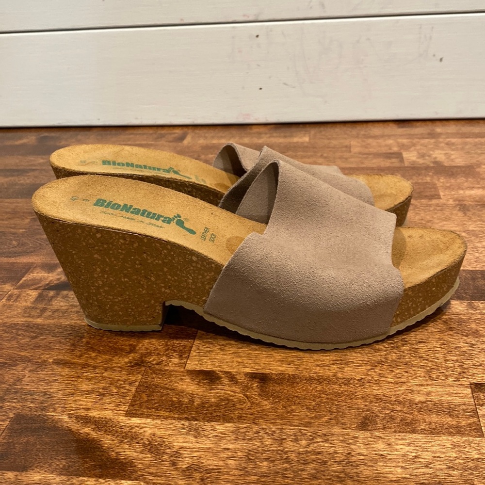 BioNatura 3 1/2” Wedges Size 10